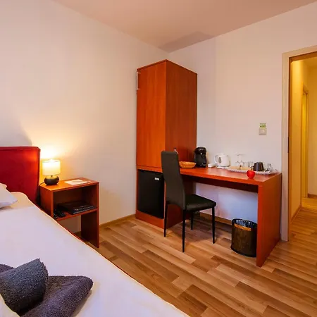 Pb Apartman
